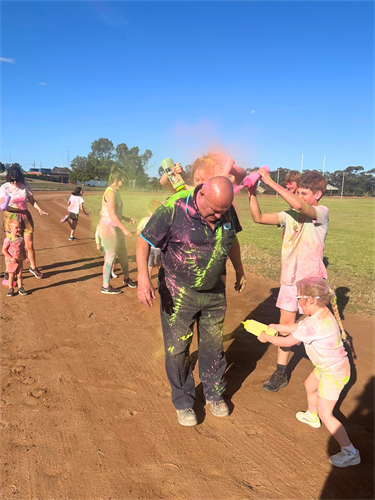 16-Days-Colour-Run-Rainbow-Mayor-Ismay.png