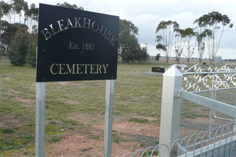 Bleakhouse Cemetery 016.jpg